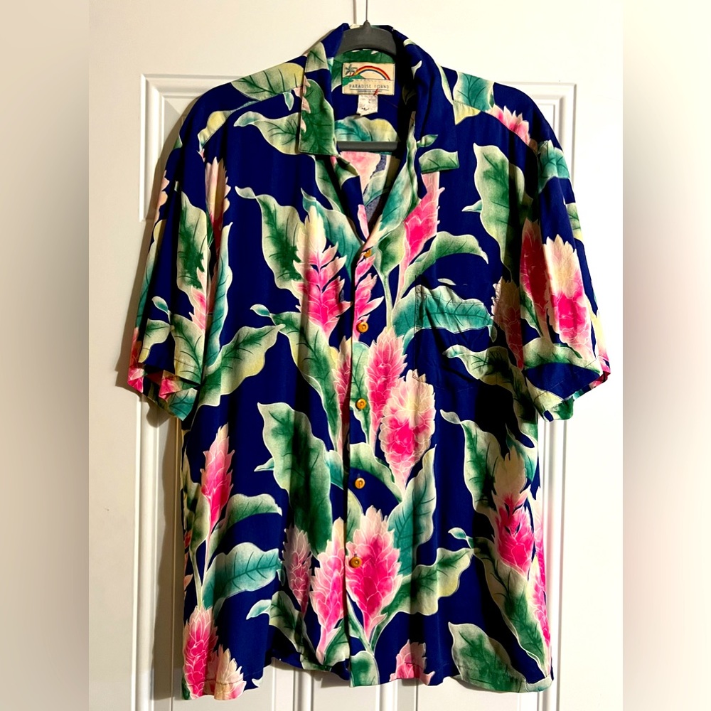 Men Vintage Hawaiian shirt “Paradise found “made in Honolulu size large